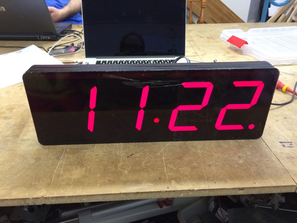 a digital clock showing the time of 11:22